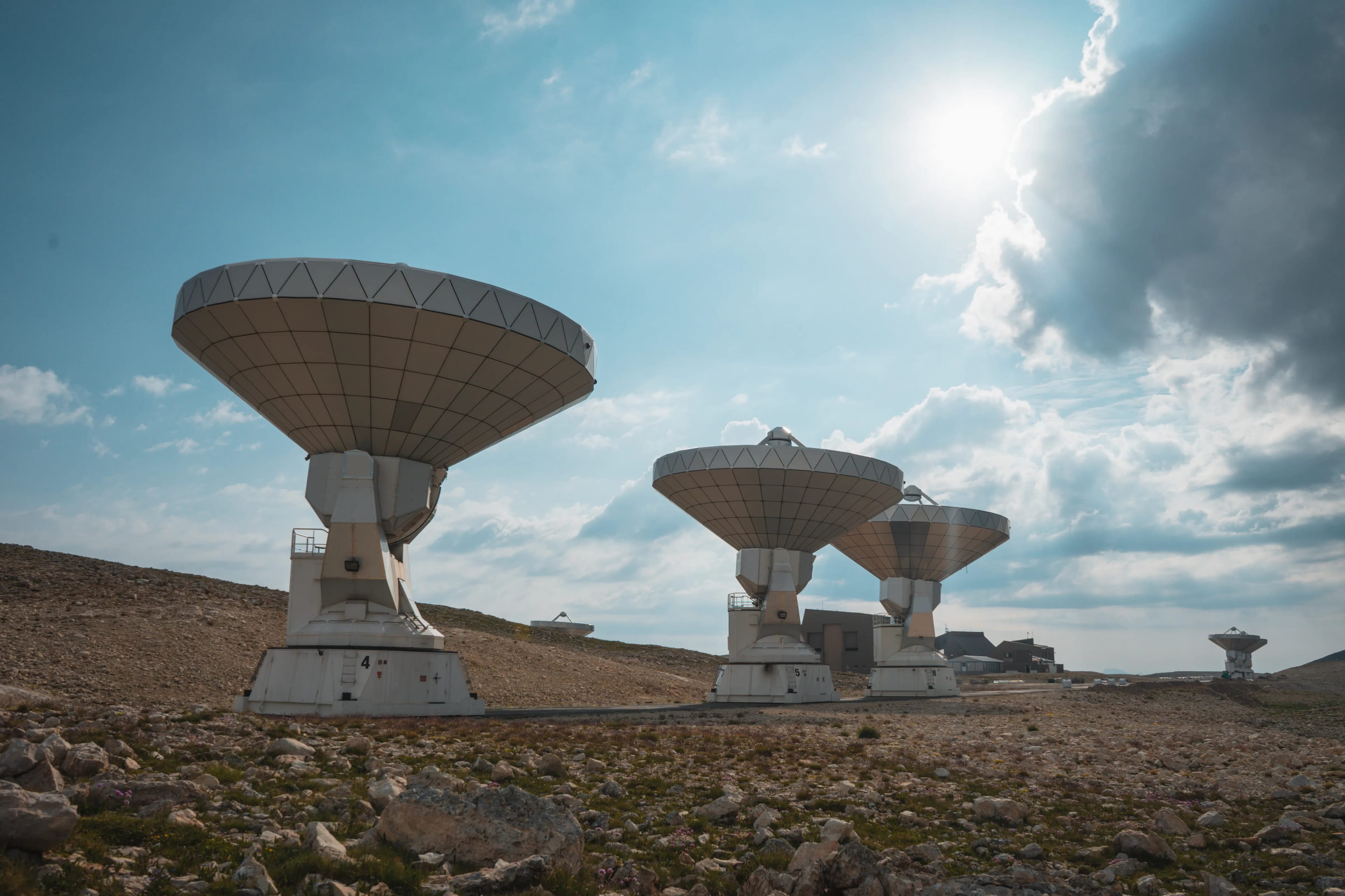 Space listener station